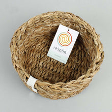 Load image into Gallery viewer, Respiin Woven Seagrass Basket Small