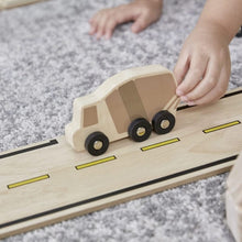 Load image into Gallery viewer, Guidecraft Double-Sided Roadway System – 42 pc. set