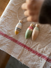 Load image into Gallery viewer, Grapat Ornaments Winter Sparkles