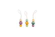 Load image into Gallery viewer, Grapat Ornaments - Snowy Buddy