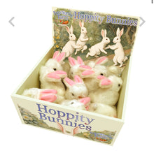 Load image into Gallery viewer, Wind-up Hoppity Bunny