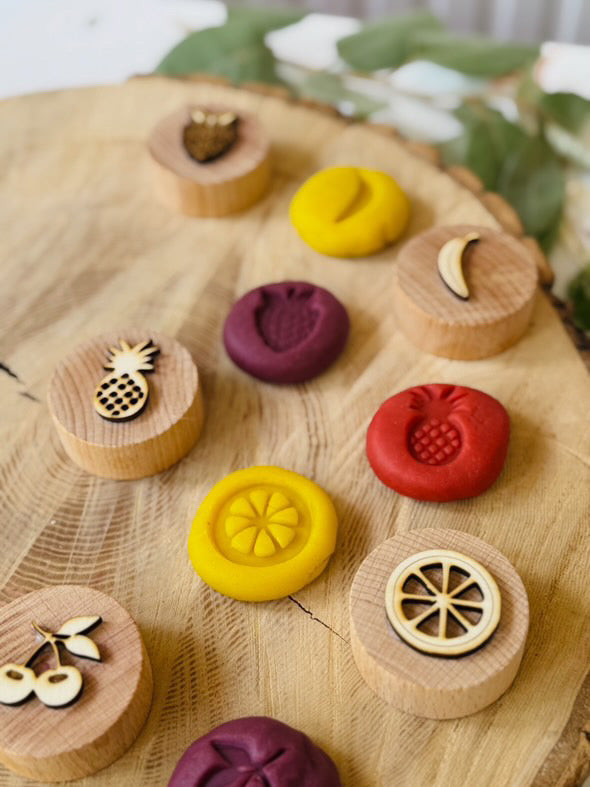 Curiosity Corner Oak Stamps - Fruit Set