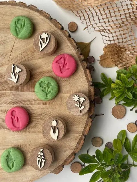 Curiosity Corner Oak Stamps - Wildflower Set