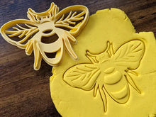 Load image into Gallery viewer, Bee Dough Cutter Set