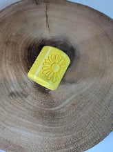 Load image into Gallery viewer, Daisy Flower Playdough Roller