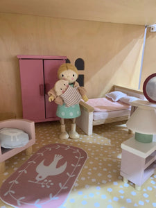 Tenderleaf Dolls House Bedroom Furniture