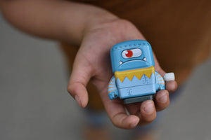 Bigjigs Mini Wind Up Tin Robots