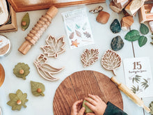 Load image into Gallery viewer, Kinfolk Pantry Leaf Eco Cutter Set