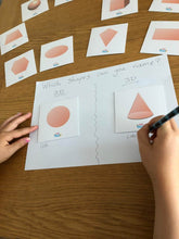 Load image into Gallery viewer, TEDDO PLAY 20 LEARNING CARDS MINI SET - More than just Shapes - 2D &amp; 3D Shapes with Facts